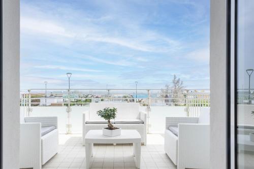 Camera doppia, vista sul mare, terrazza