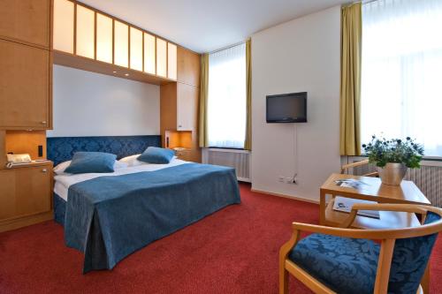 Hotel Schweizerhof St. Moritz Room Type - Double Room with Village View