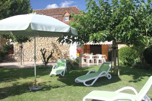 Le pressoir Charming Quercy stone house near Padirac in Saint-Jean-Lespinasse