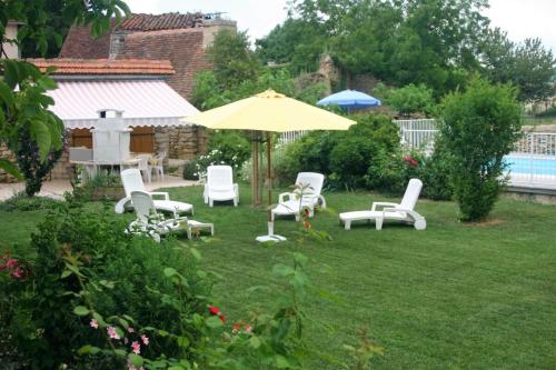 Le pressoir Charming Quercy stone house near Padirac in Saint-Jean-Lespinasse
