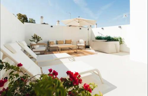 Luxury Rooftop, Private Jacuzzi with mountain views