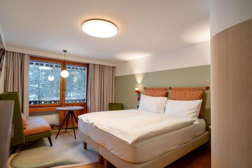 room detail thumbnail 0