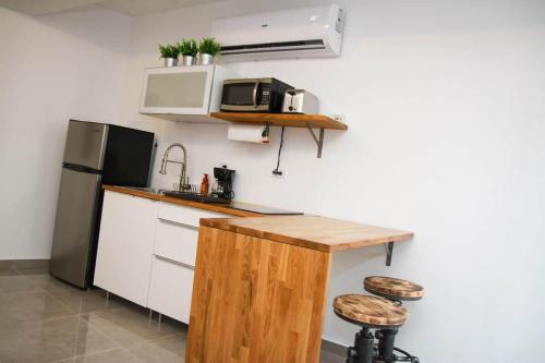 2.2 Balcony • Loft • Near City Plaza • 2nd Floor in Маякез