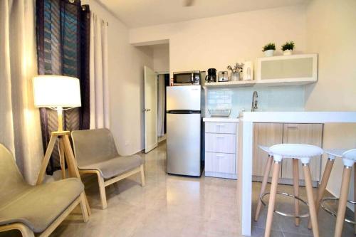 1.3• Generator • 1st Floor • Parking • 1BR • 230sf – khách sạn tại Mayaguez
