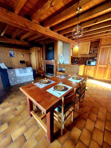 L'Ecrin de Montclar Chalet cosy, vue montagne in Montclar