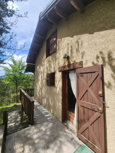 L'Ecrin de Montclar Chalet cosy, vue montagne in Montclar