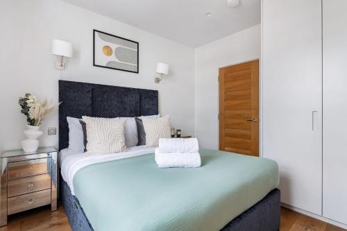 BnBNova - 2BR 2BA in Soho - Charlotte Street - image 3