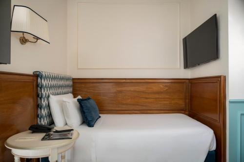 1 twin bed