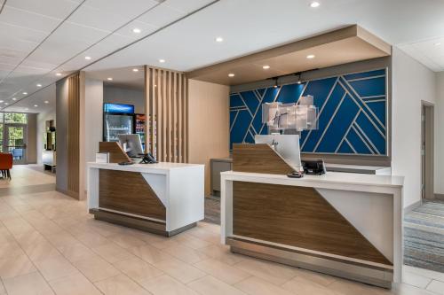 Holiday Inn Express SAVANNAH - GATEWAY by IHG 4