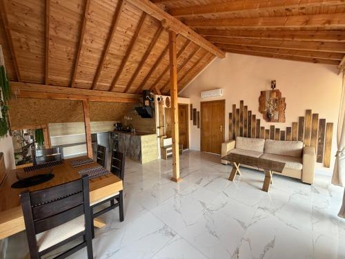 Eleonor Guest House in Byala