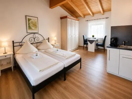 Dorfschänke DEGGENDORF Hotel & Apartmenthaus in Deggendorf, Deutschland