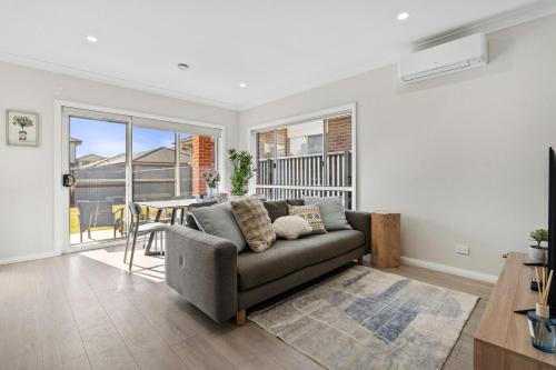 1L1 ABNB Style Family 4BR With Secure Parking, Near To ED Square