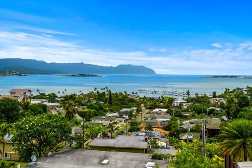 Ka Hale me Ka ike 30 Night Minimum in Kaneohe (HI)