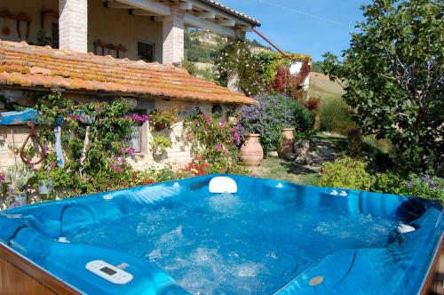 Pezsgőfürdő, B&B Vento di Rose in Monterubbiano