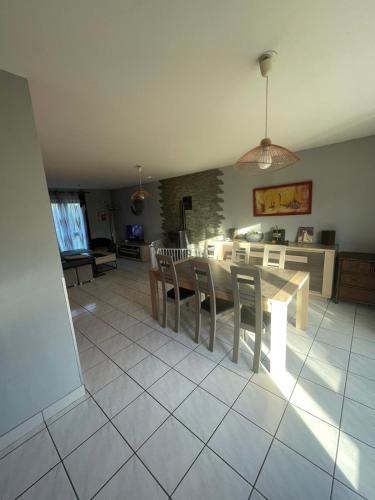 Villa à moins de 10 minutes des plages gîte à louer Plomelin
