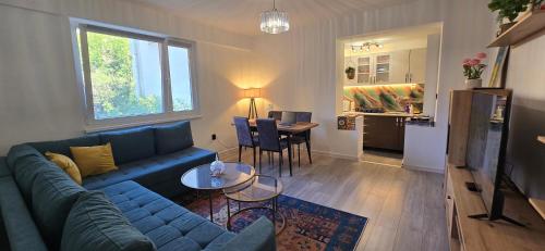 Apartment Seven