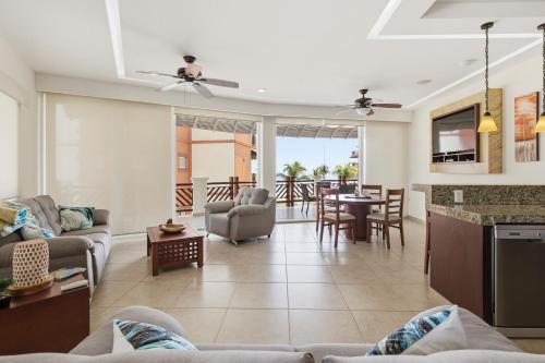 Beachfront Vacation Condos, Palmarito Beach, Vivo Resorts in Chano
