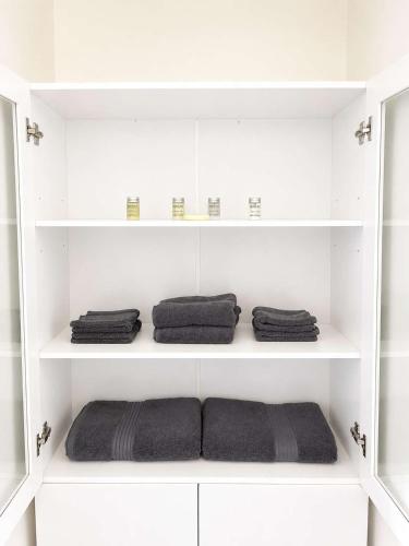 Unit 4 - Stand Rock Studios - image 4