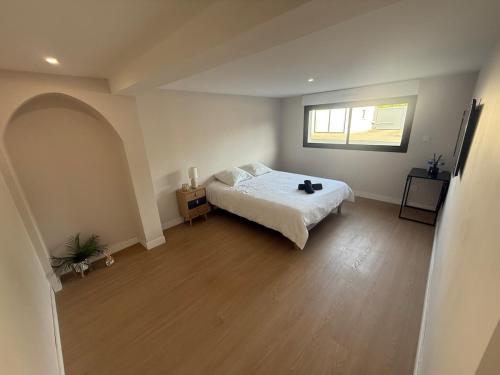 Maison contemporaine cosy proche circuit in Monce-en-Belin