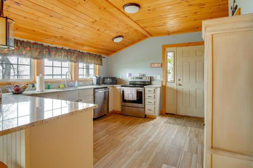 'Eagles Rest' Peaceful Cottage on Lake Champlain in Isle la Motte (VT)