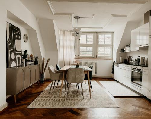 Stilvolle Maisonette im Herzen der Stadt in Basel, Schweiz