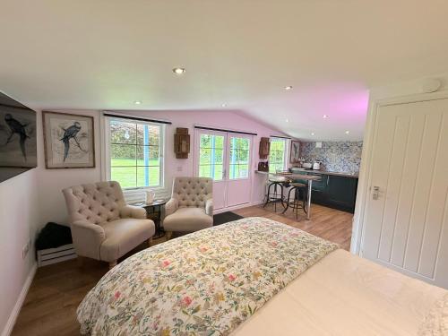 Oak View Lodge: Cosy, Countryside Retreat in Мейбоул