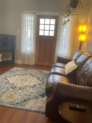 East Riverside- Great Location-Quiet & — other in 5114 Laurel Street, New Orleans United States, LA 70115