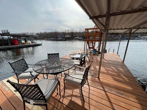 Secluded A-Frame Lakefront with Sun Deck and Sauna - image 8