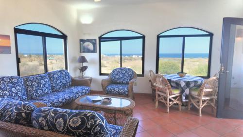Ocean view casita in Palo Blanco in Buenos Aires