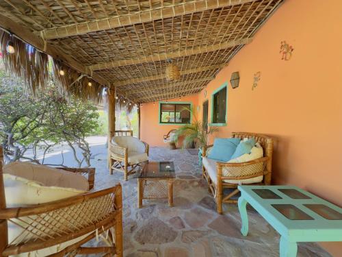 Large Gated Parking, Cozy Casa near Pickleball in Buenos Aires