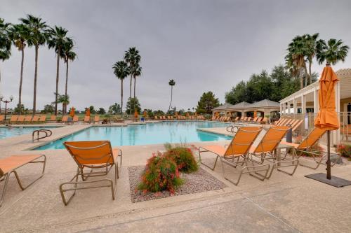 Golf, Swim, Play & Relax! Gated Sun Lakes Home in Sun Lakes