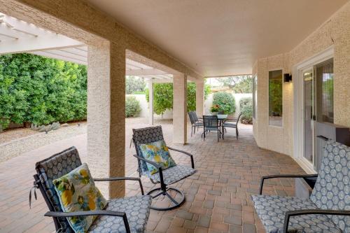 Golf, Swim, Play & Relax! Gated Sun Lakes Home in Sun Lakes