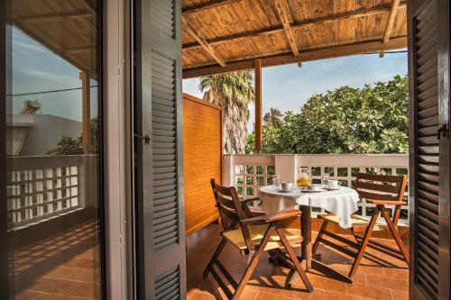 Semiramis Guesthouse in Milos