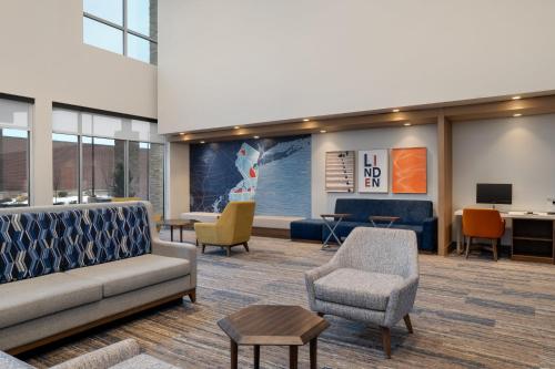 ทัศนียภาพภายนอกโรงแรม, Holiday Inn Express & Suites Linden – Newark South by IHG in ลินเด็น (เอ็นเจ)