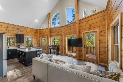 Carolina Chalet in Green Hill