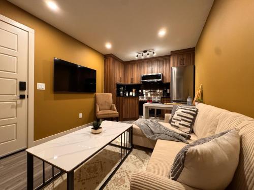 Z FamilyHome Suites & Apartments - Bearspaw