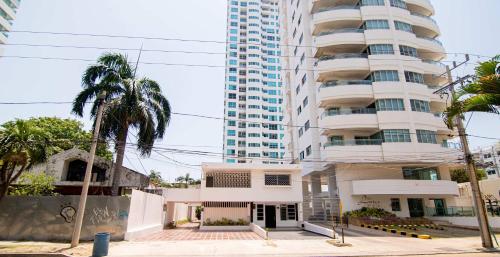 Spacious 3BR Home In Castillo Grande in Castillogrande