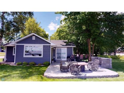 Detroit Lake Shorewood Drive in Detroit Lakes (MN)