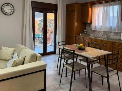 Val's place in Kedro (Lesvos)