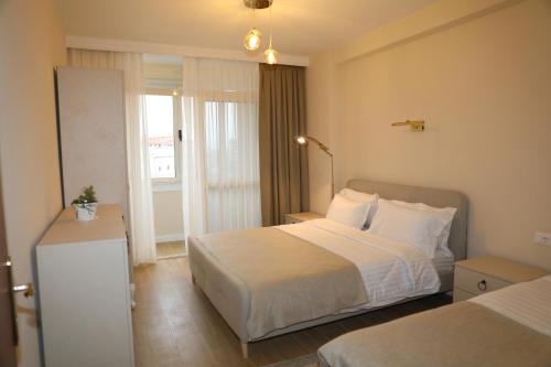 City Views Apartment - image 4