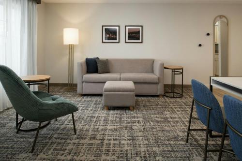 Homewood Suites by Hilton Reno - image 28