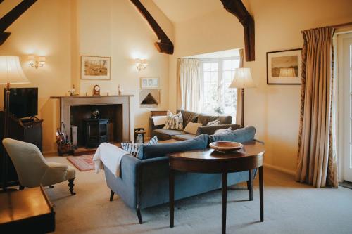 Traditional 3-Bed Cottage near Richmond by MCPI Hosting, Ideal for Families & Groups in Middleton Tyas