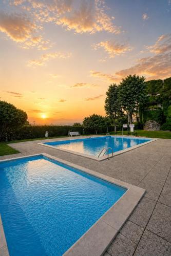 Aloha Pool Apartment - Free Parking - Sirmione