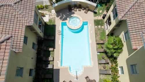 New 2BR - Pool Patio - Bunk Beds - 1st Floor apts - image 2