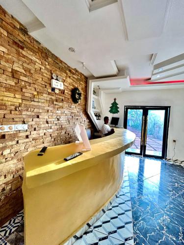 FOCUS hotel in บาฟูซซัม