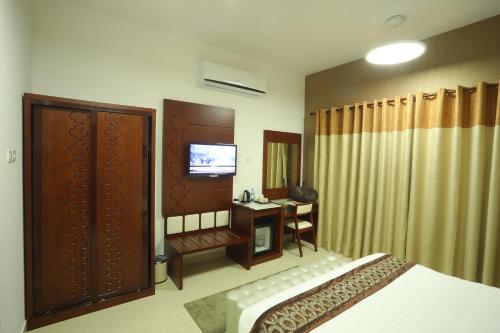 Guestroom, Zaki Hotel Apartment in Sur