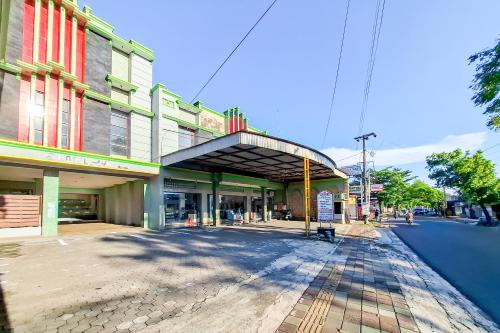 Entrance, Hotel Abbas Syariah RedPartner in Kudus