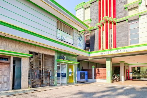 Entrance, Hotel Abbas Syariah RedPartner in Kudus