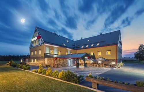 . Hotel Ján