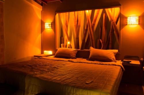 2 bedrooms, 4 beds
